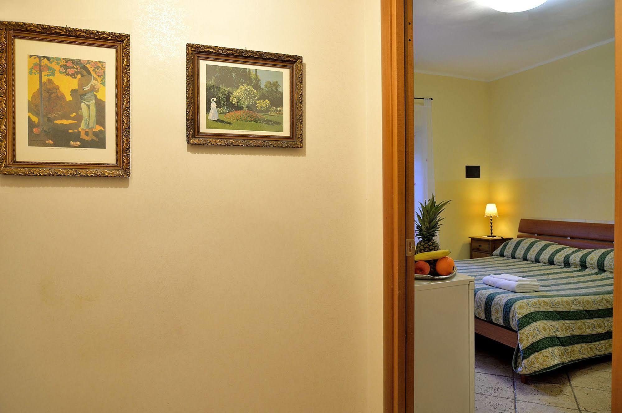 Le 4 Meraviglie Hotell Rom