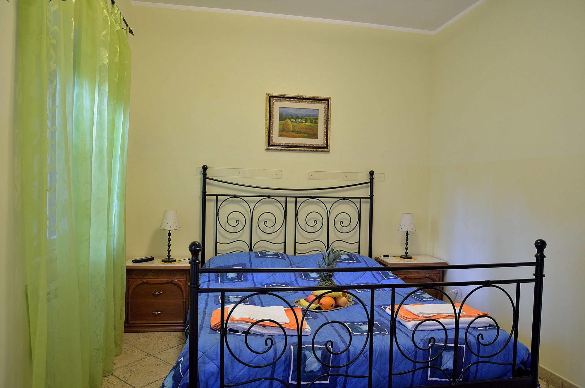 Hotell Le 4 Meraviglie 2*